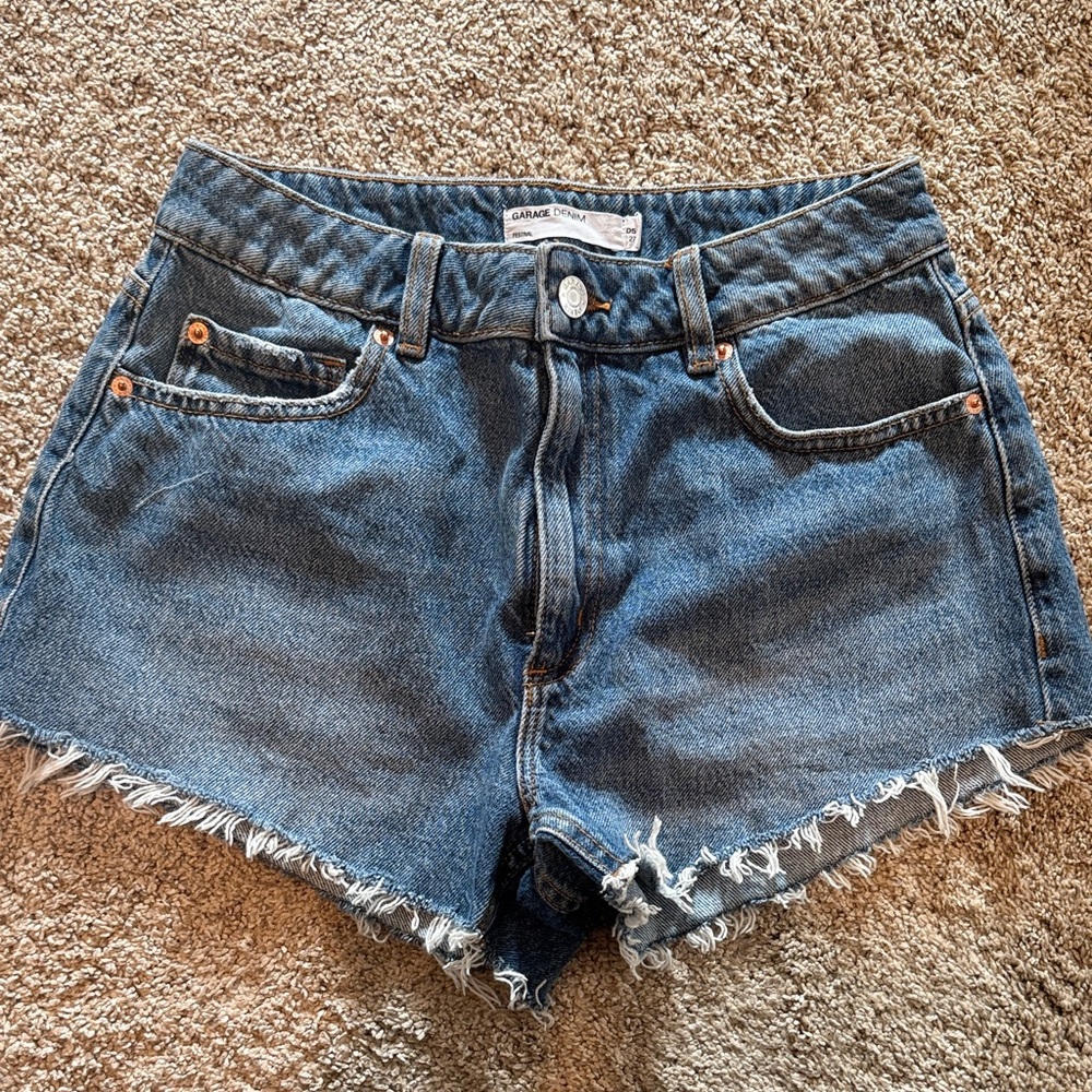 Women's Dark Blue Frayed Hem Denim Shorts